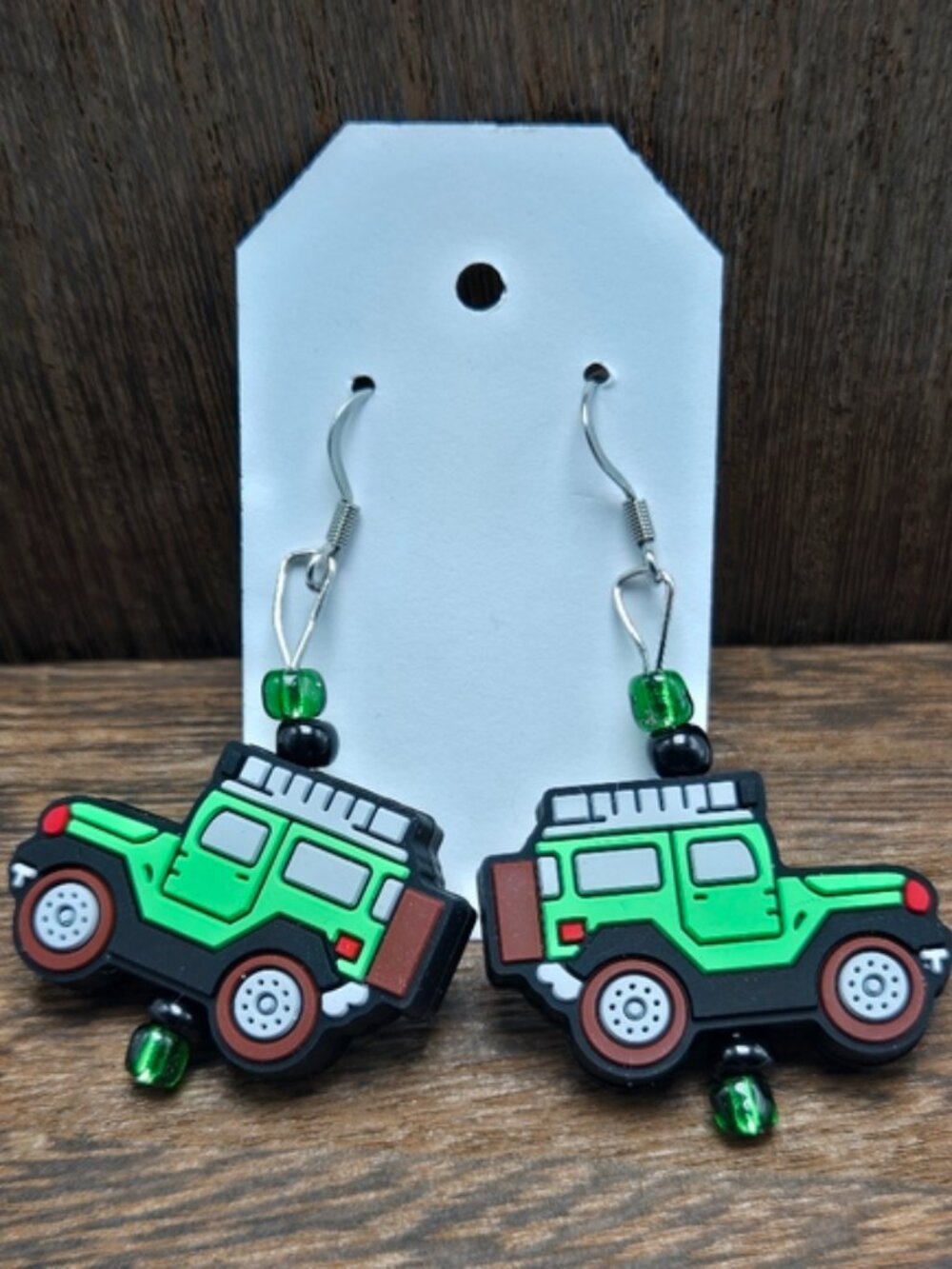 NWT Beaded Green Jeep Earrings Pierced Wrangler Sport Dangle Jewelry Handmade